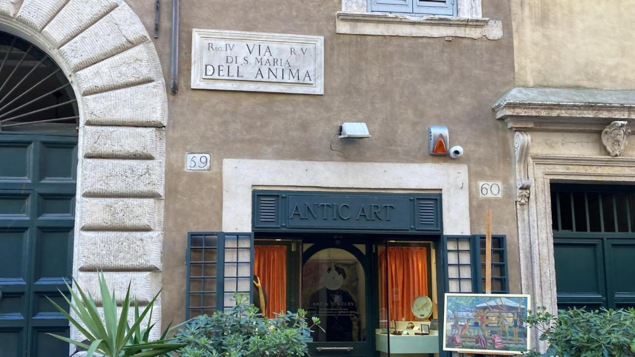 In The Rome's Soul Close To Navona Square * Roma